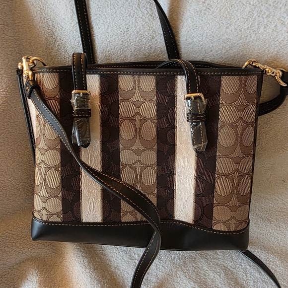 Coach Mollie Jacquard Signature Tote Bag - Picture 2 of 4